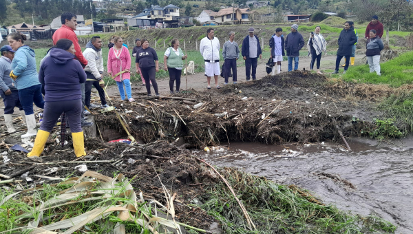 TRABAJOS POR FUERTES LLUVIAS